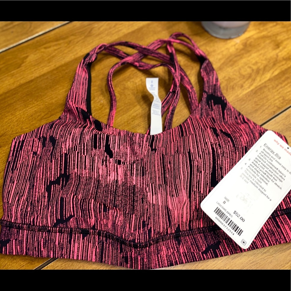 NWT lululemon Energy sports bra.size 8. Black/pink